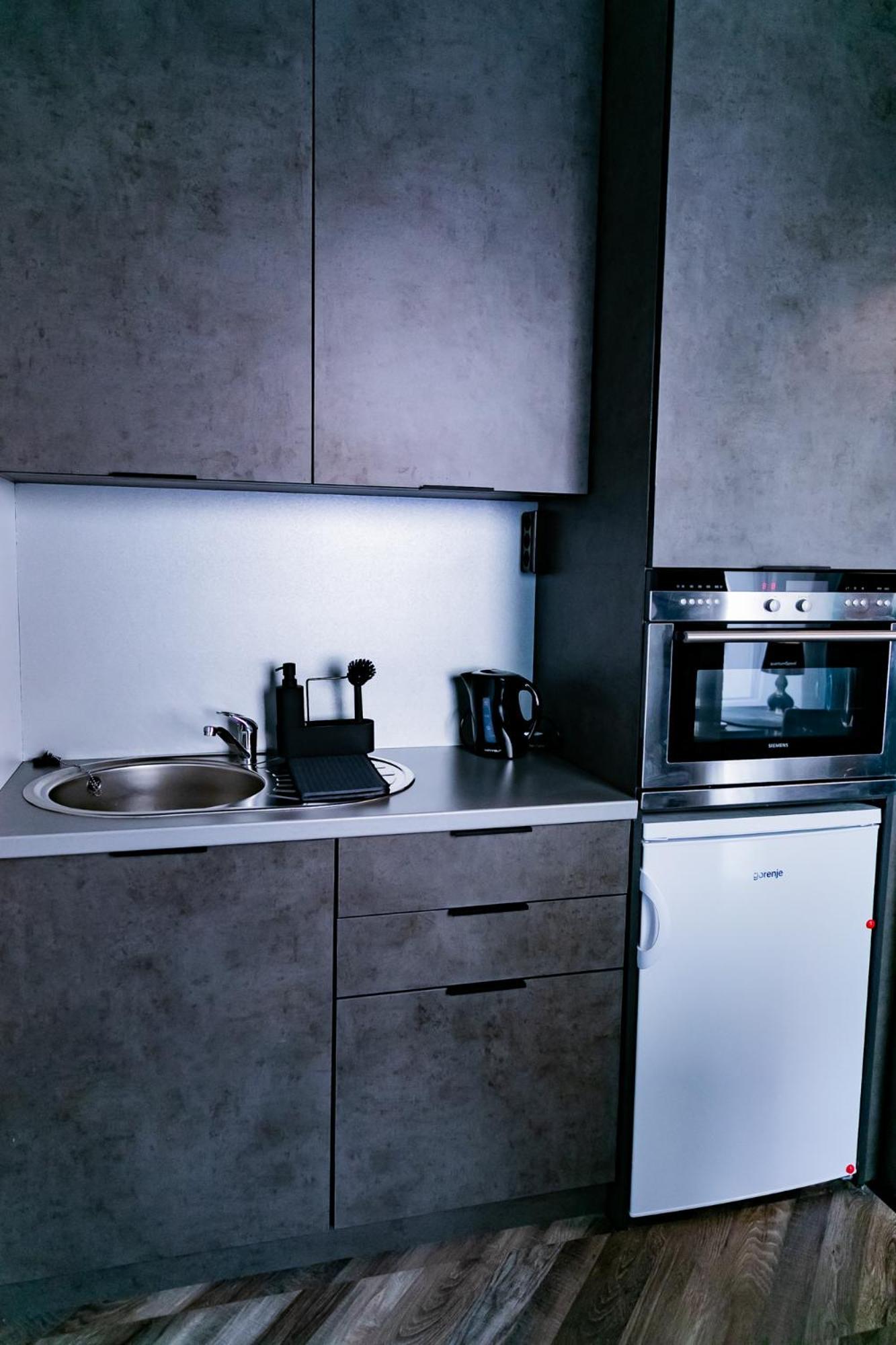Motel1- A Megfizetheto Luxus! ดูเนาวิวาโรส ภายนอก รูปภาพ
