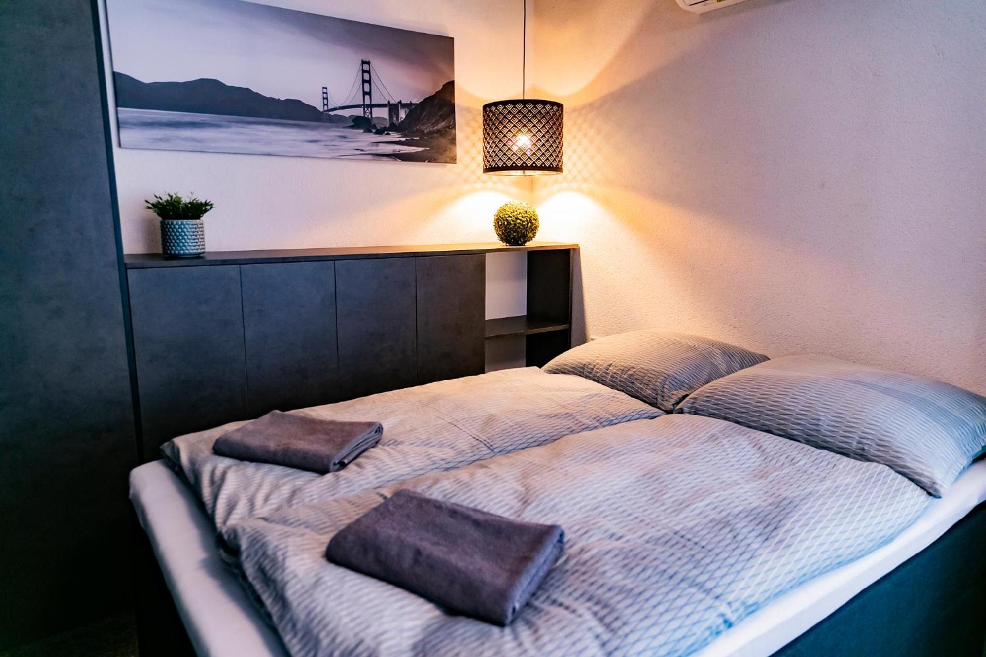 Motel1- A Megfizetheto Luxus! ดูเนาวิวาโรส ภายนอก รูปภาพ