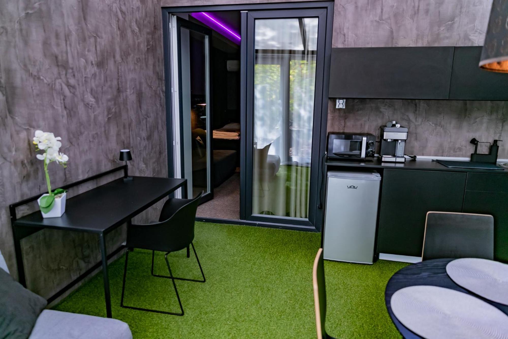 Motel1- A Megfizetheto Luxus! ดูเนาวิวาโรส ภายนอก รูปภาพ