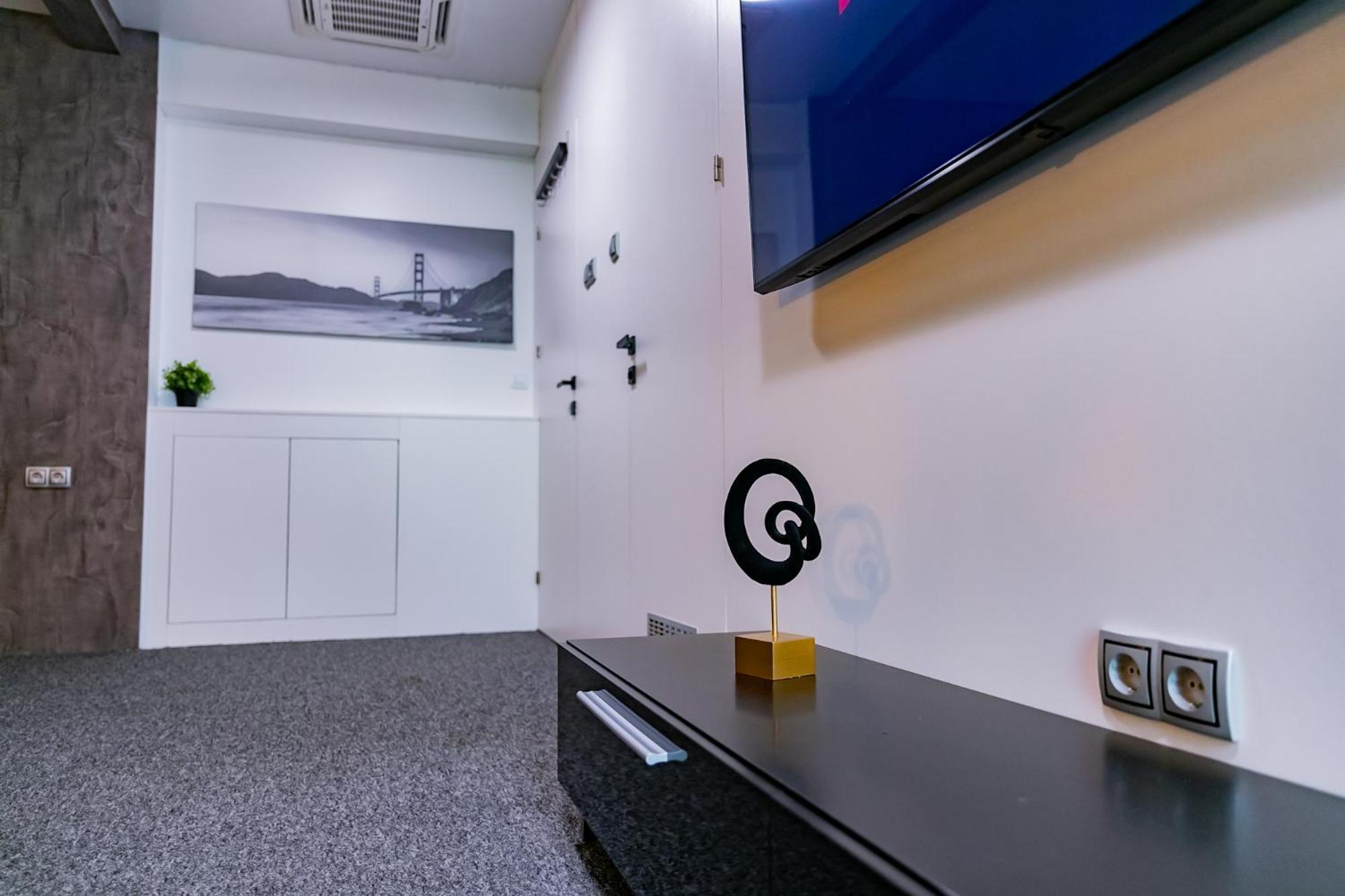 Motel1- A Megfizetheto Luxus! ดูเนาวิวาโรส ภายนอก รูปภาพ