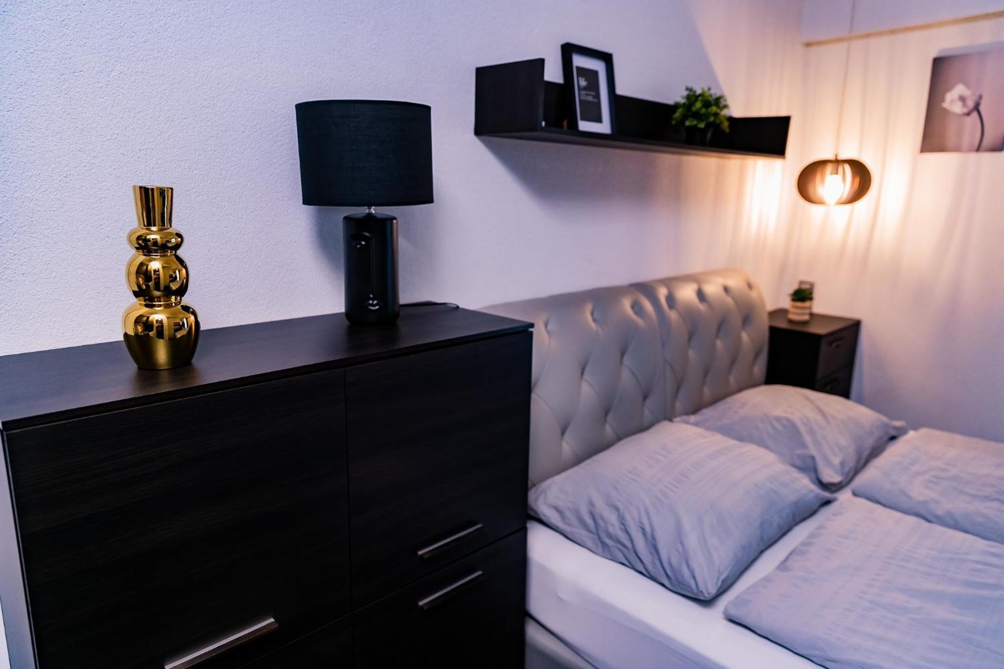 Motel1- A Megfizetheto Luxus! ดูเนาวิวาโรส ภายนอก รูปภาพ