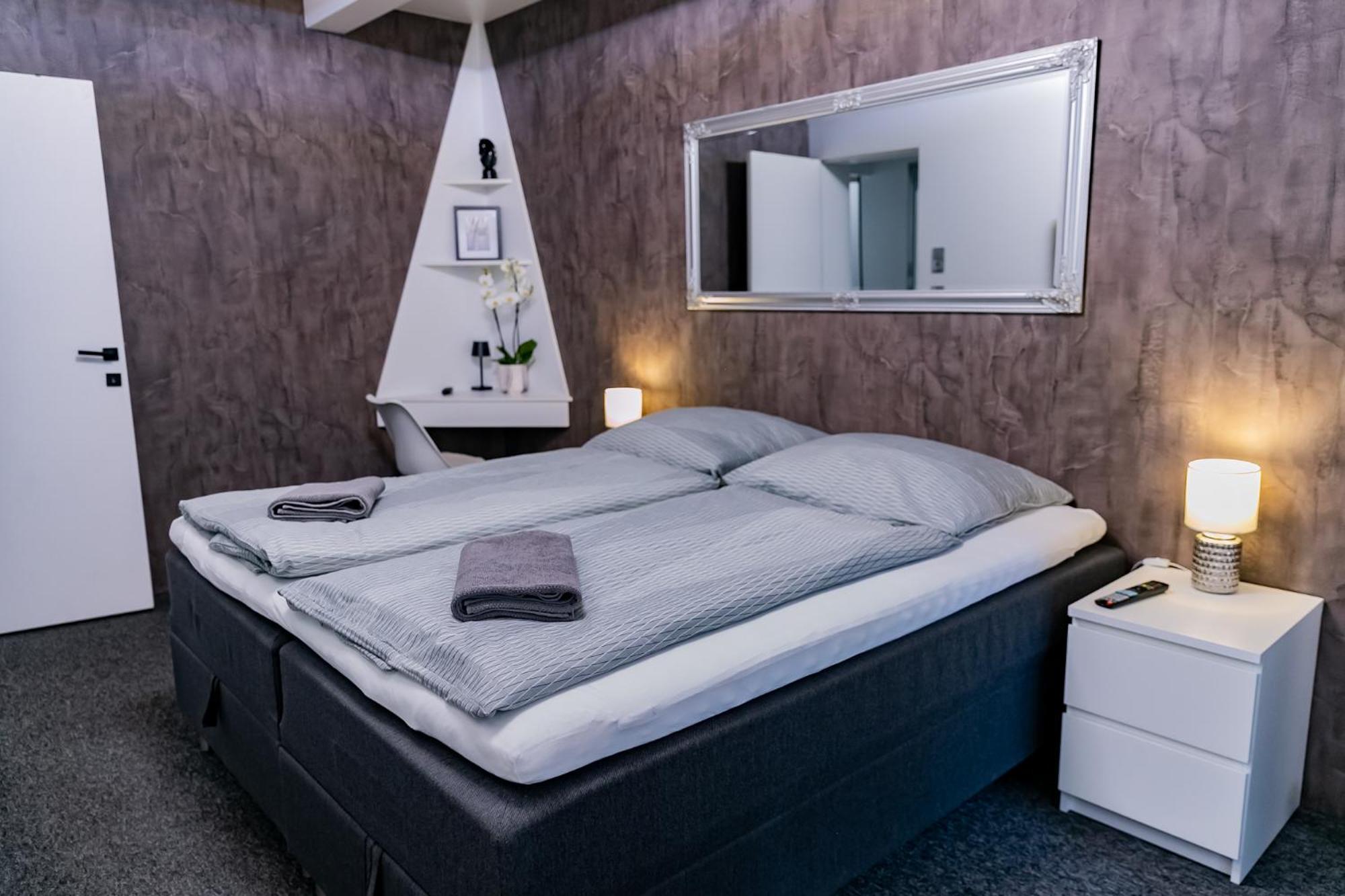 Motel1- A Megfizetheto Luxus! ดูเนาวิวาโรส ภายนอก รูปภาพ