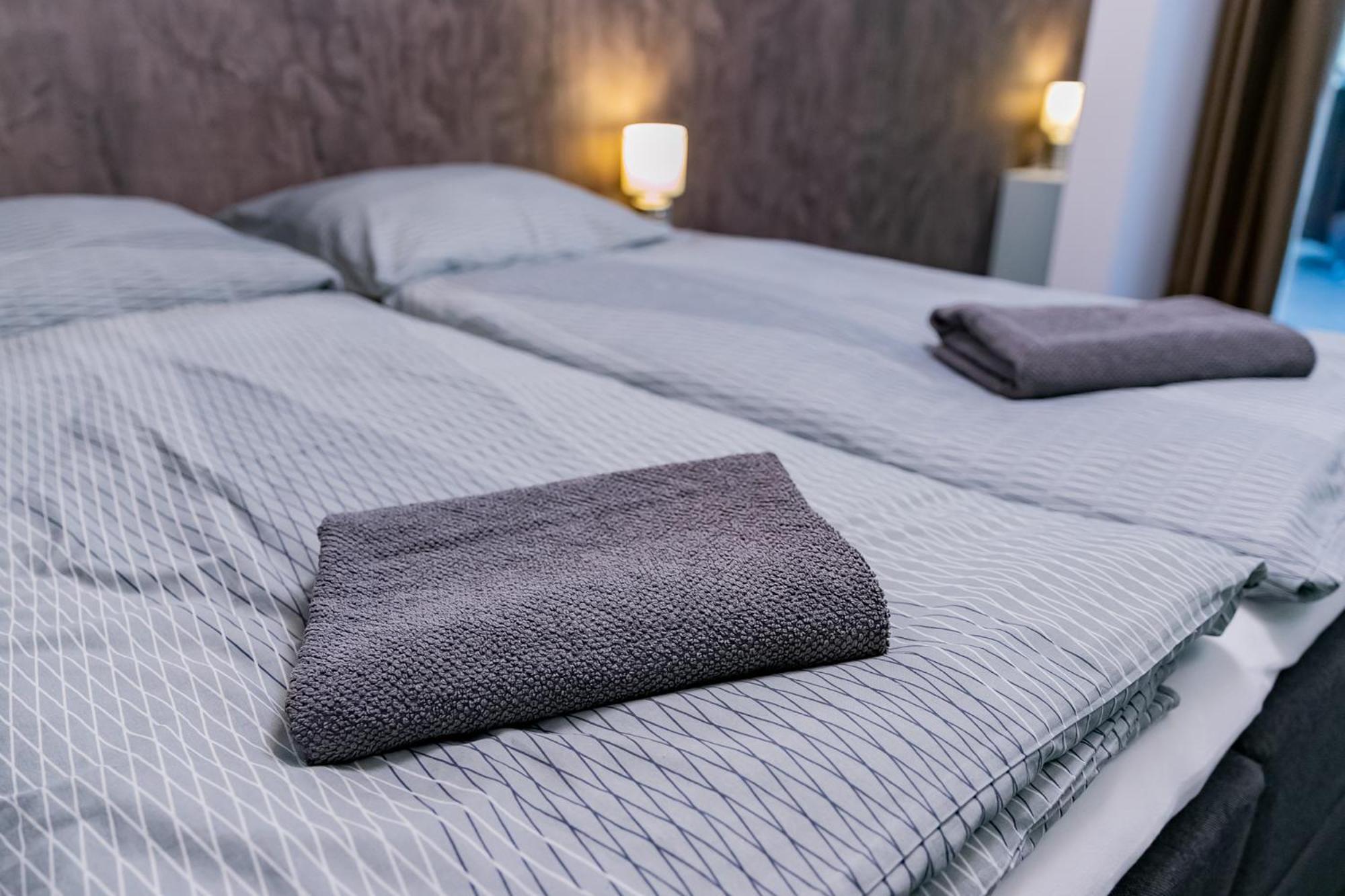 Motel1- A Megfizetheto Luxus! ดูเนาวิวาโรส ภายนอก รูปภาพ