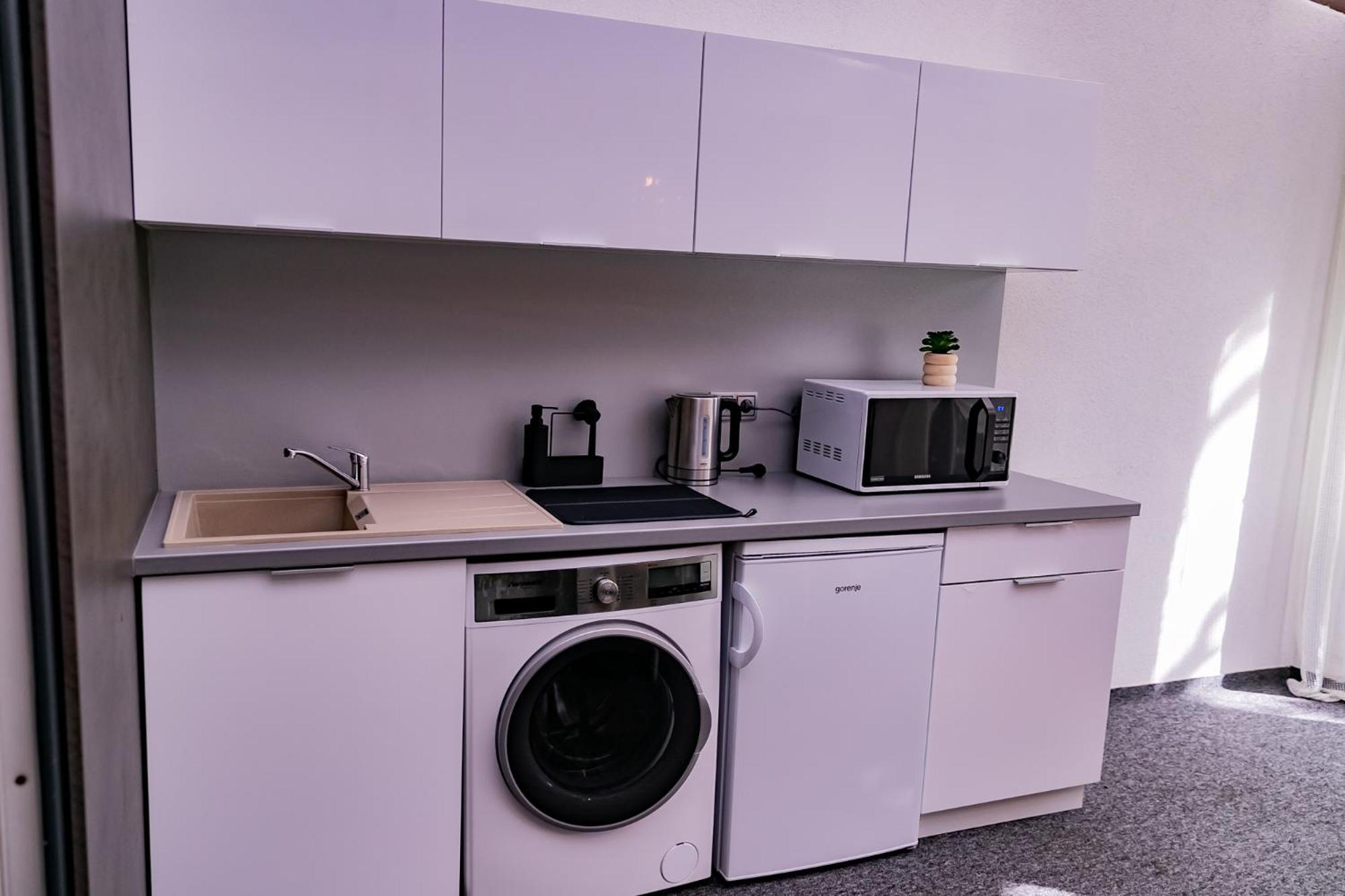 Motel1- A Megfizetheto Luxus! ดูเนาวิวาโรส ภายนอก รูปภาพ